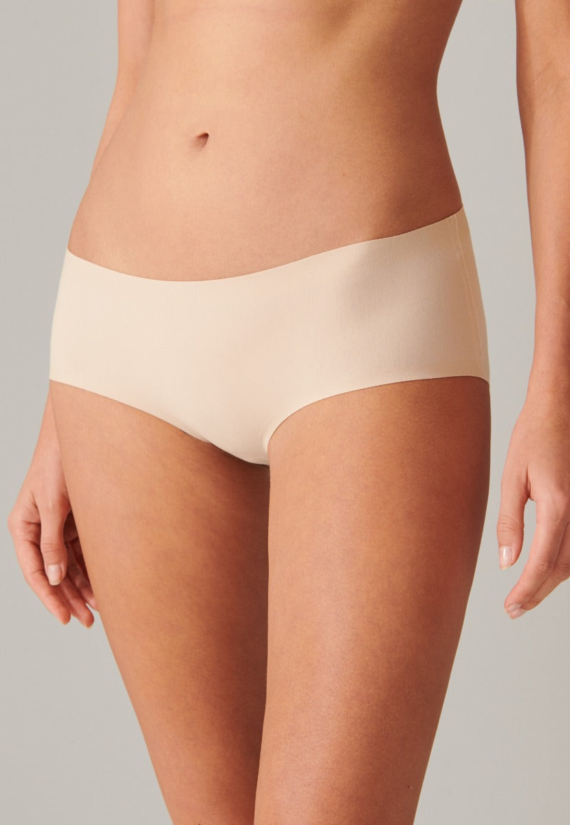 CHANTELLE SOFT STRETCH SEAMLESS HIPSTER – westlife-underwear